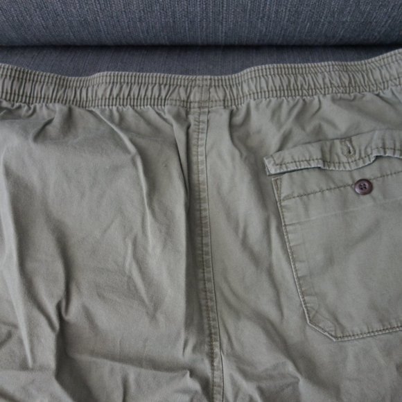 Gap Khaki 100% Cotton Made in Bangladesh Shorts Size M - Picture 9 of 14